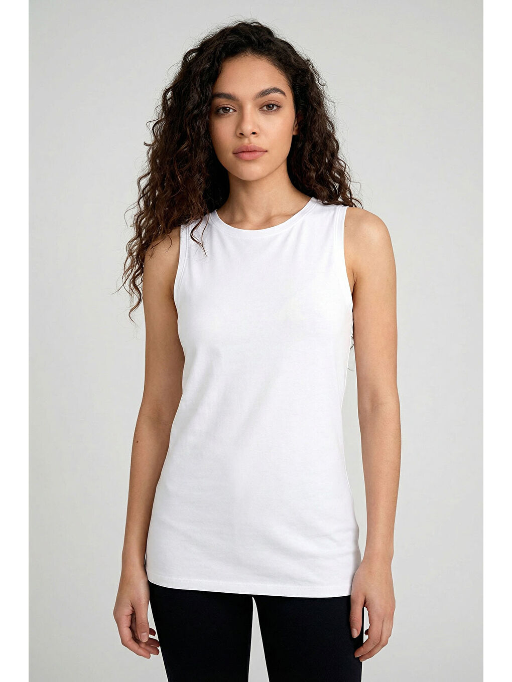 Beyaz Slim Fit Basic O Yaka Sıfır Kol Kadın Atlet - 97313-1