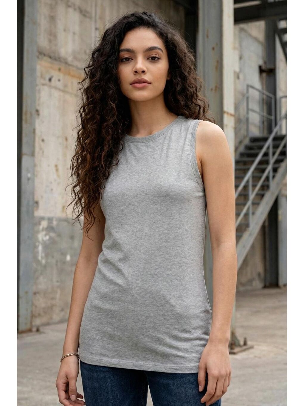 Gri Melanj Slim Fit Basic O Yaka Sıfır Kol Kadın Atlet - 97313-1