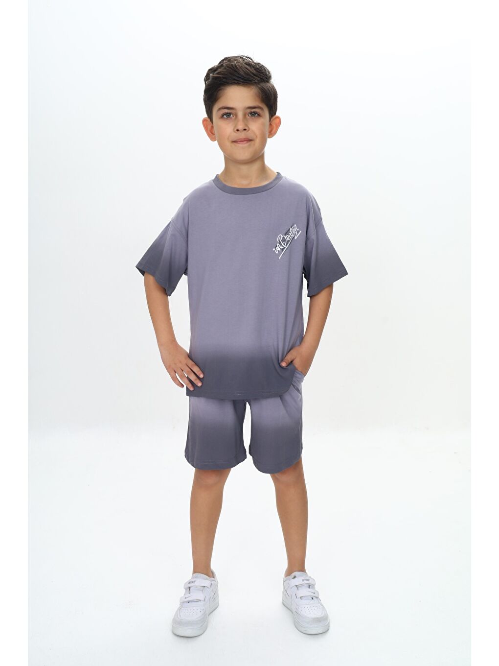 Gri Erkek Çocuk Yıkama Efektli Baskılı Şortlu Takım