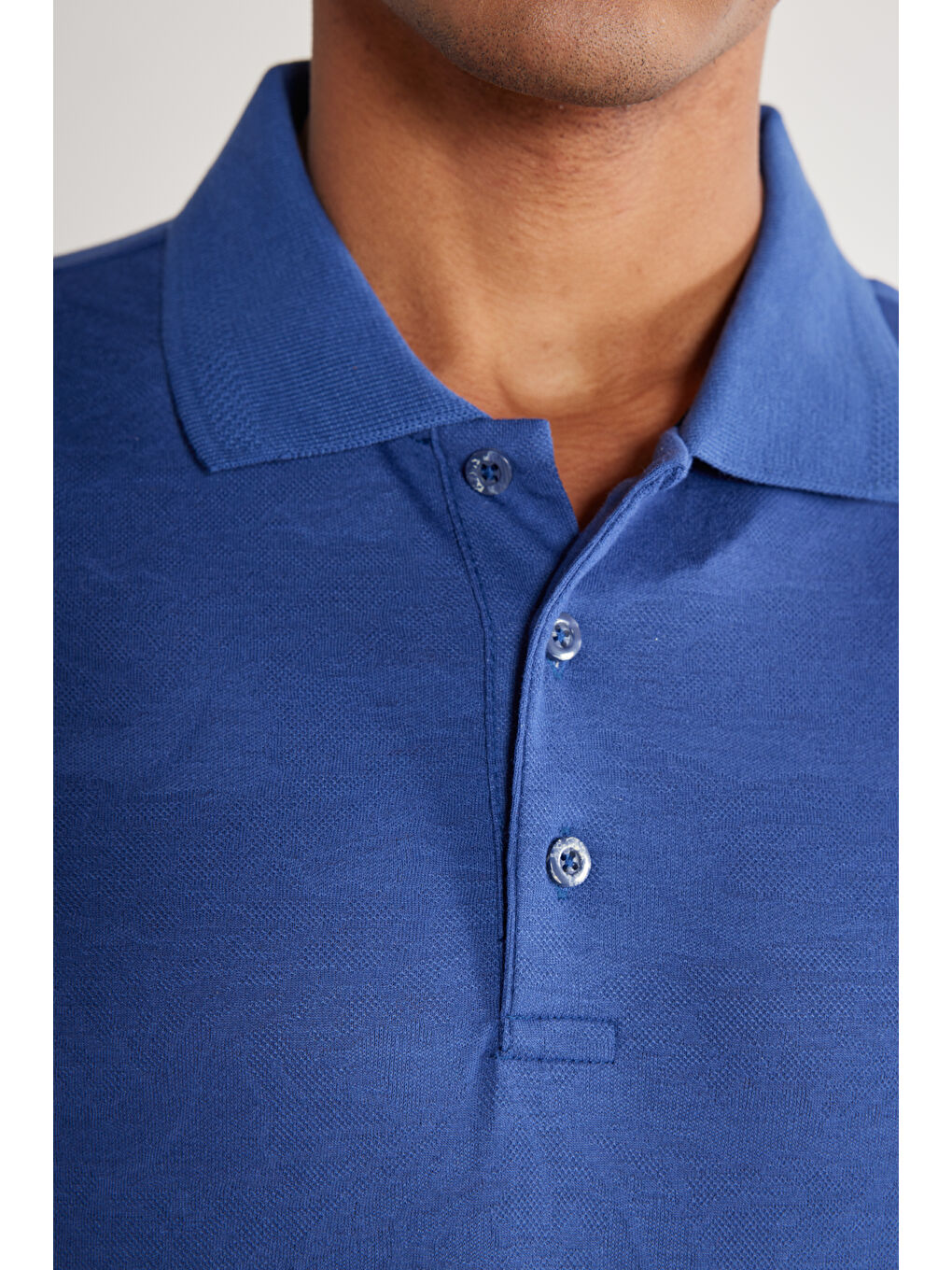 Erkek İndigo Slim Fit Dar Kesim Polo Yaka Jakarlı Kısa Kollu Tişört-5