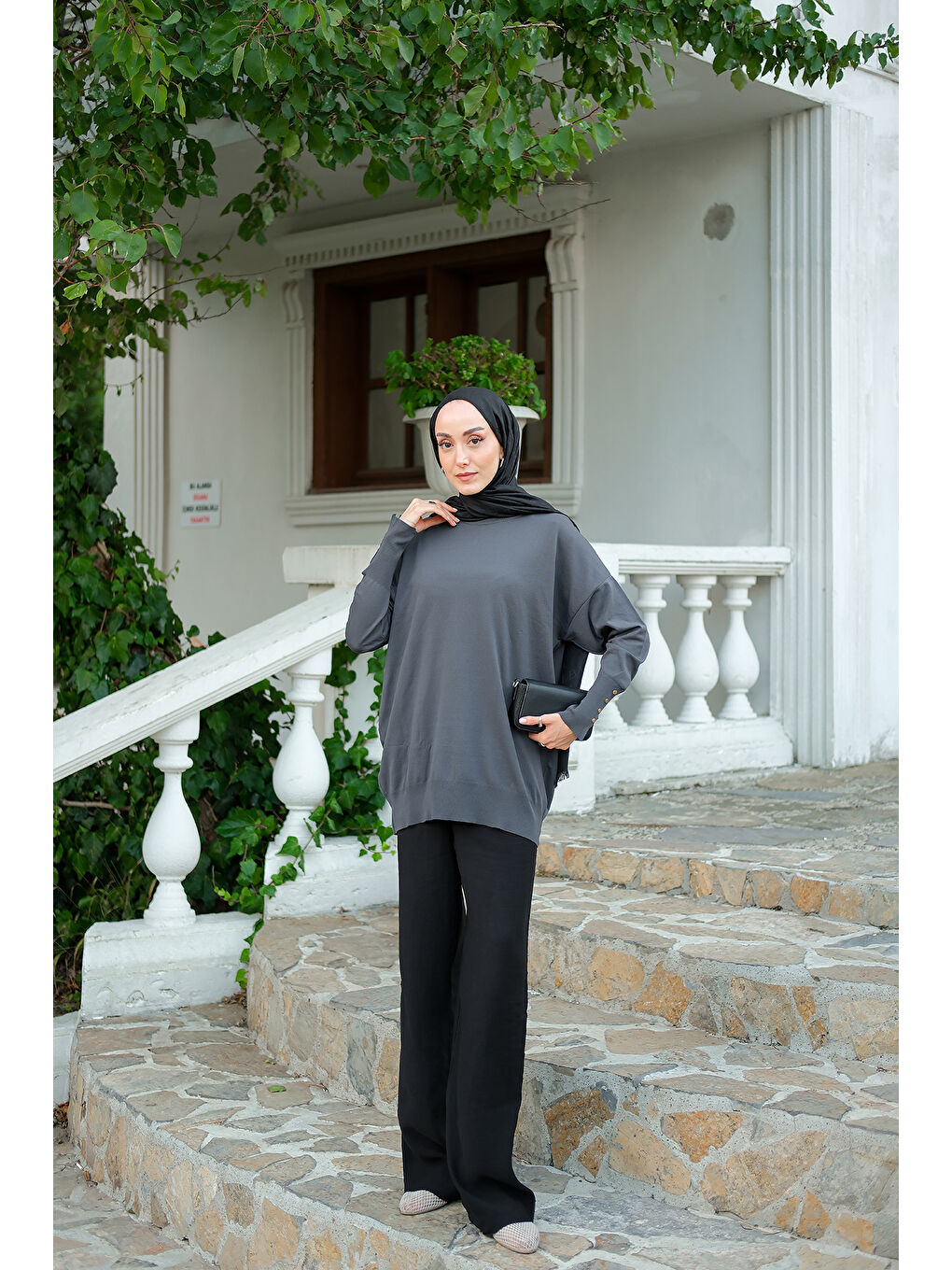 Gri Kadın Bilek Gold Aksesuar Detay Tunik Füme-2