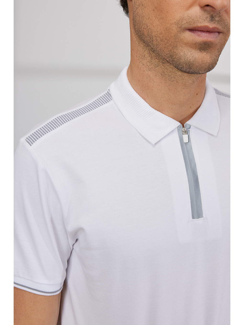 Erkek Beyaz Slim Fit Dar Kesim Polo Yaka Pamuklu Kısa Kollu Tişört-3