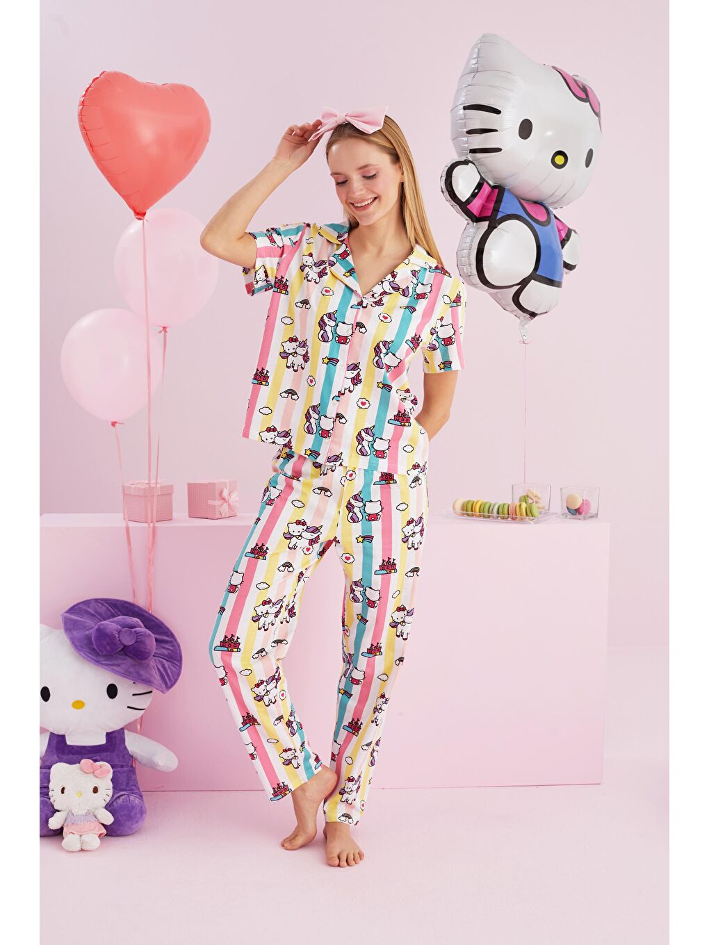 SİYAH İNCİ Karışık Hello Kitty Lisanslı %100 Pamuk Karışık Çok Renkli Bisklet Yaka Pijama Takım - 1