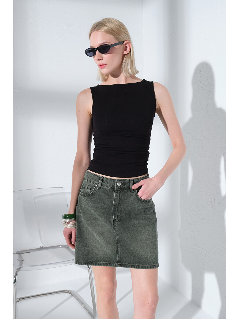 Siyah Kayık Yaka Bel Büzgülü Soft Touch Premium Örme Sıfır Kol Kadın Bluz @Puglia-7