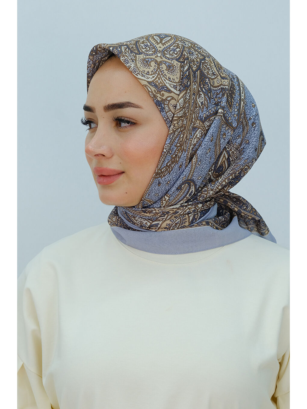 Etnik Desen Soft Eşarp Gri