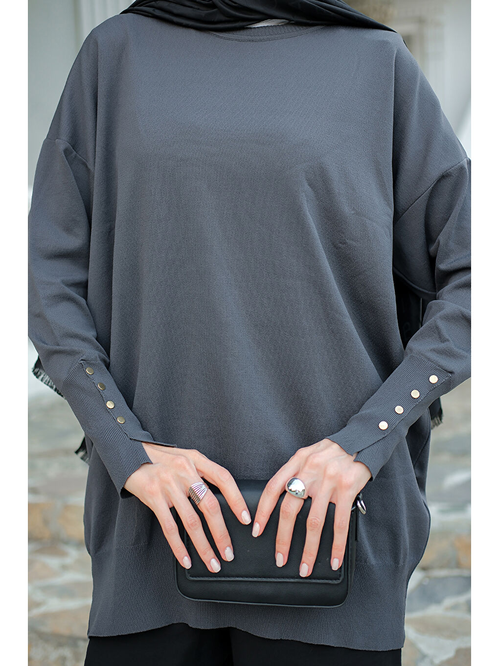 Gri Kadın Bilek Gold Aksesuar Detay Tunik Füme-4