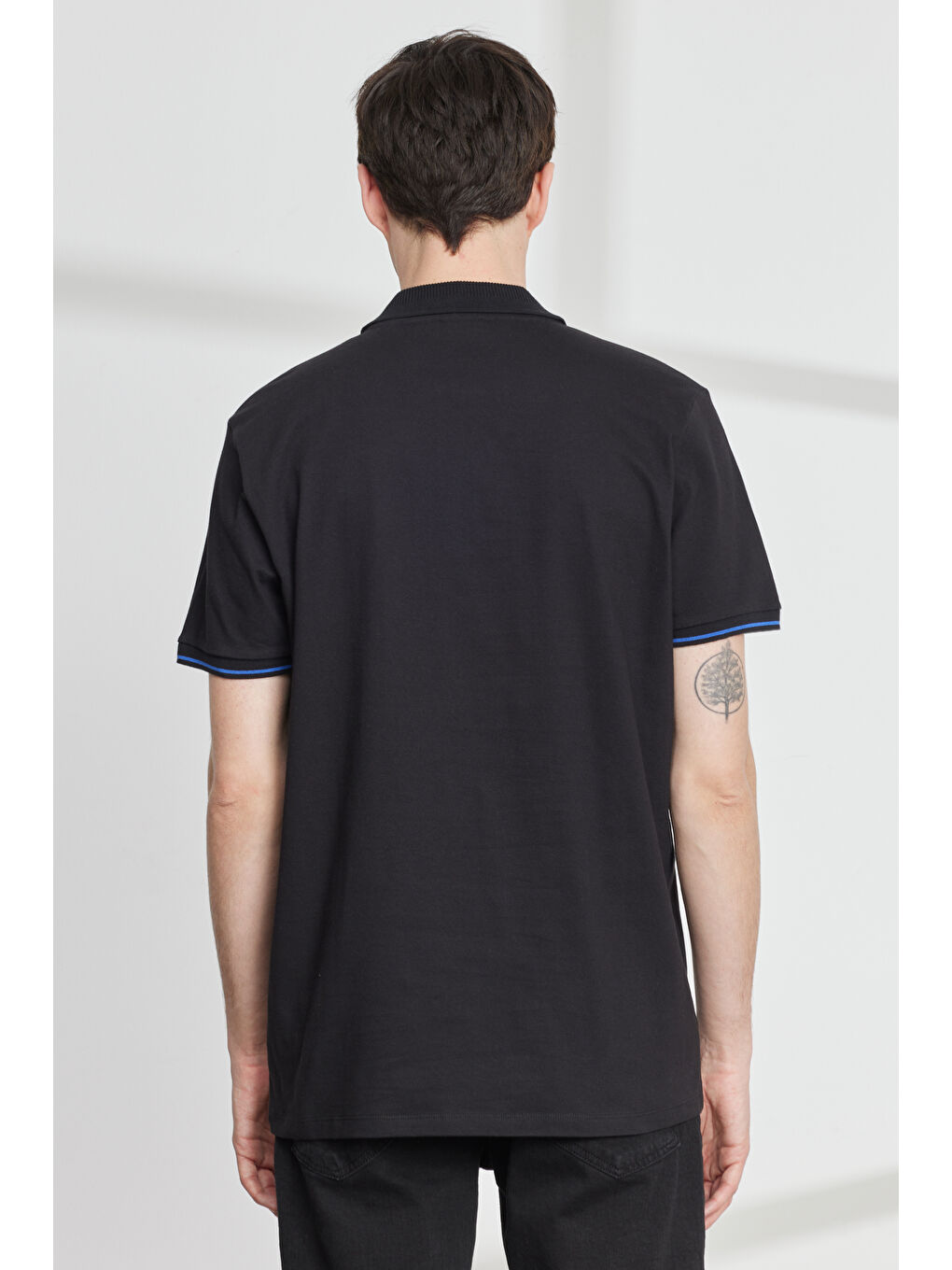 Erkek Siyah Slim Fit Dar Kesim Polo Yaka Pamuklu Kısa Kollu Tişört-4