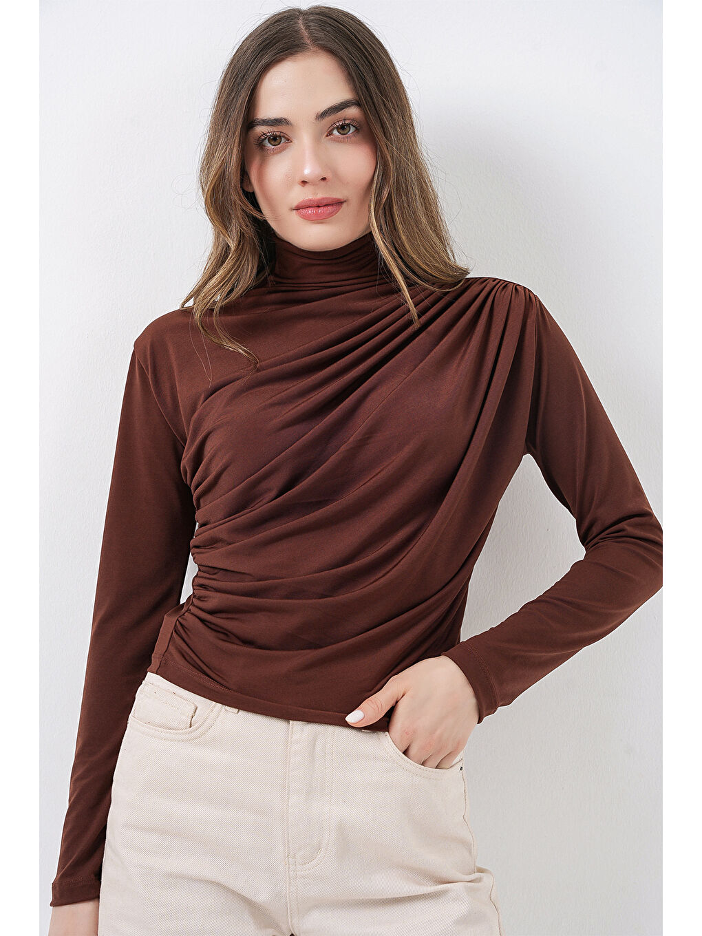 Kahverengi 925 Büzgü Detaylı Sandy Bluz - A.Kahve