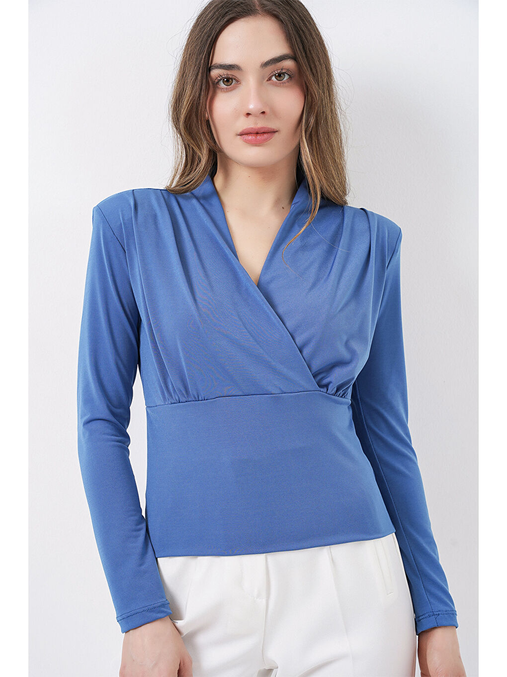 Kadın Omuz Vatkalı Kruvaze Yaka Bluz 942 - İndigo