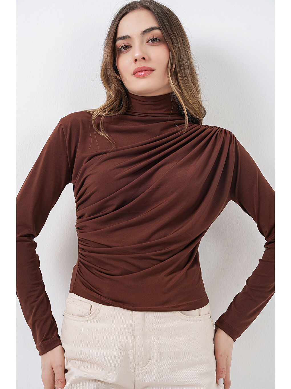 Kahverengi 925 Büzgü Detaylı Sandy Bluz - A.Kahve-3