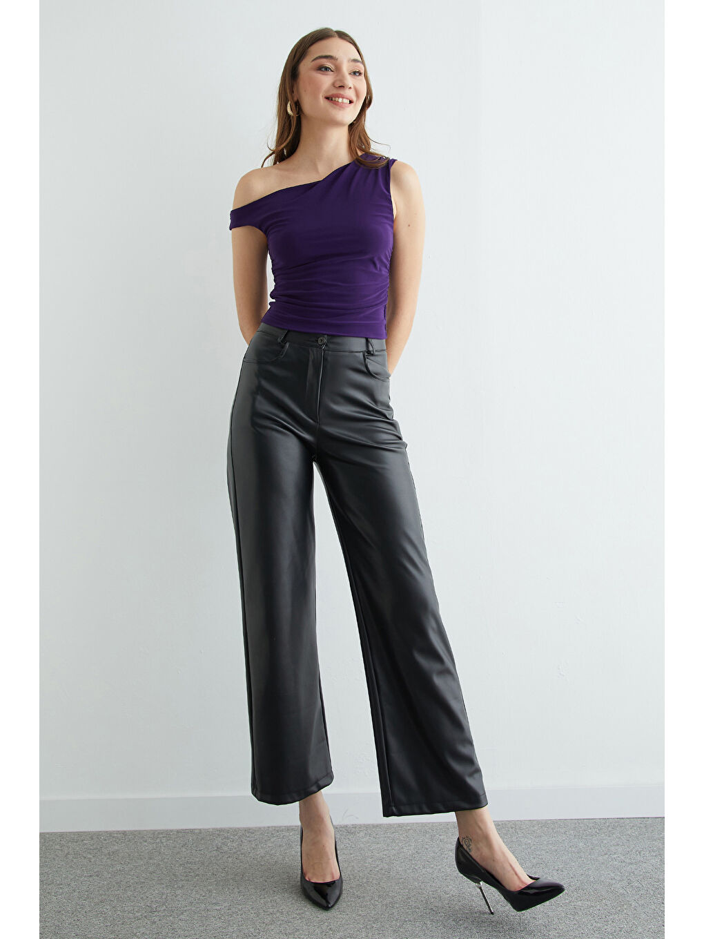 Mor Yanları Drapeli Tek Kol Bluz-3