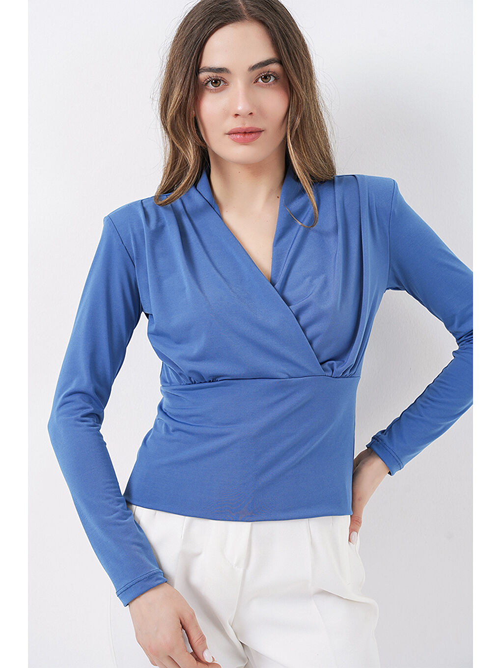 Kadın Omuz Vatkalı Kruvaze Yaka Bluz 942 - İndigo-2