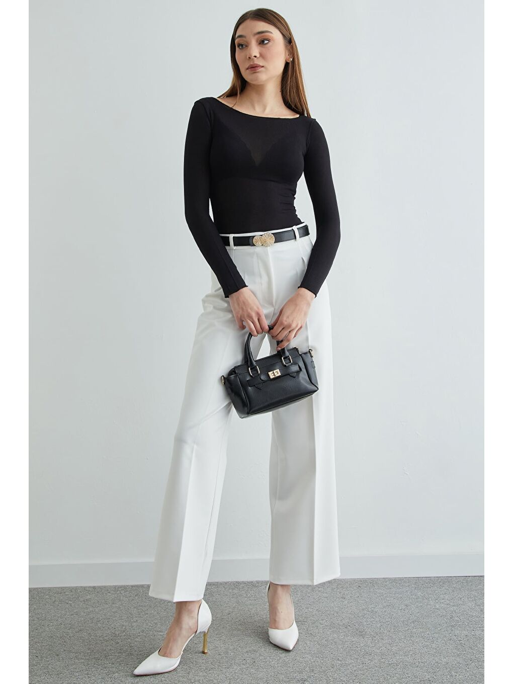 Siyah Kayık Yaka Transparan Bluz-1