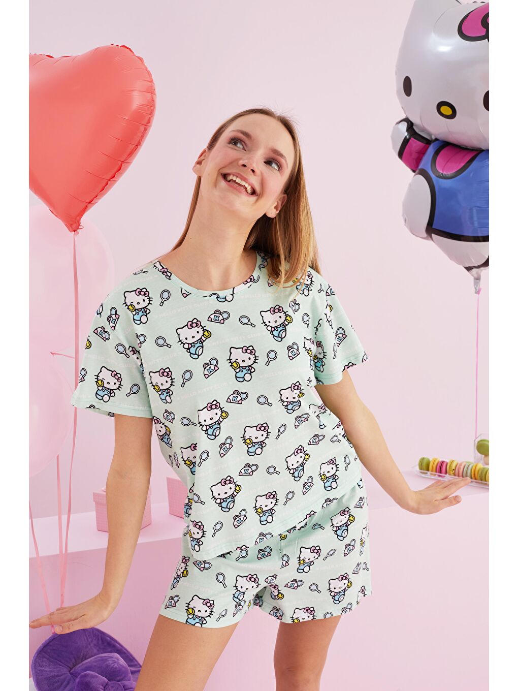 SİYAH İNCİ Yeşil Hello Kitty Lisanslı %100 Pamuk Yeşil Çok Renkli Bisklet Yaka Şort Pijama Takım - 2