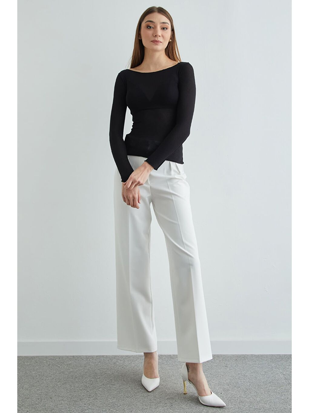 Siyah Kayık Yaka Transparan Bluz-4