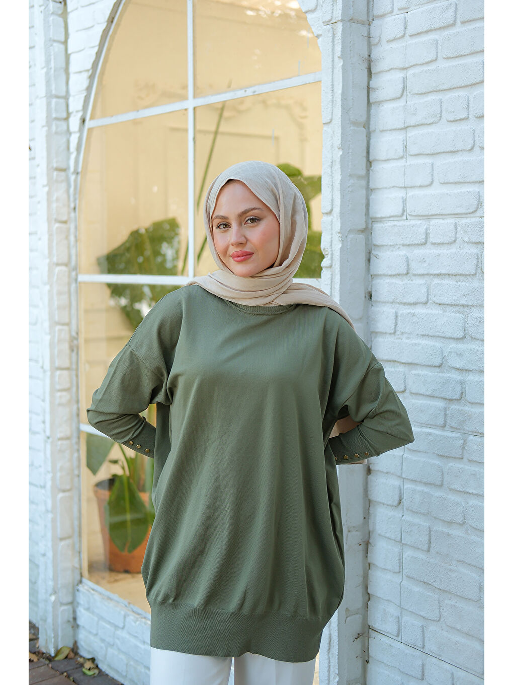 Kadın Bilek Gold Aksesuar Detay Tunik Çağla Yeşil-4