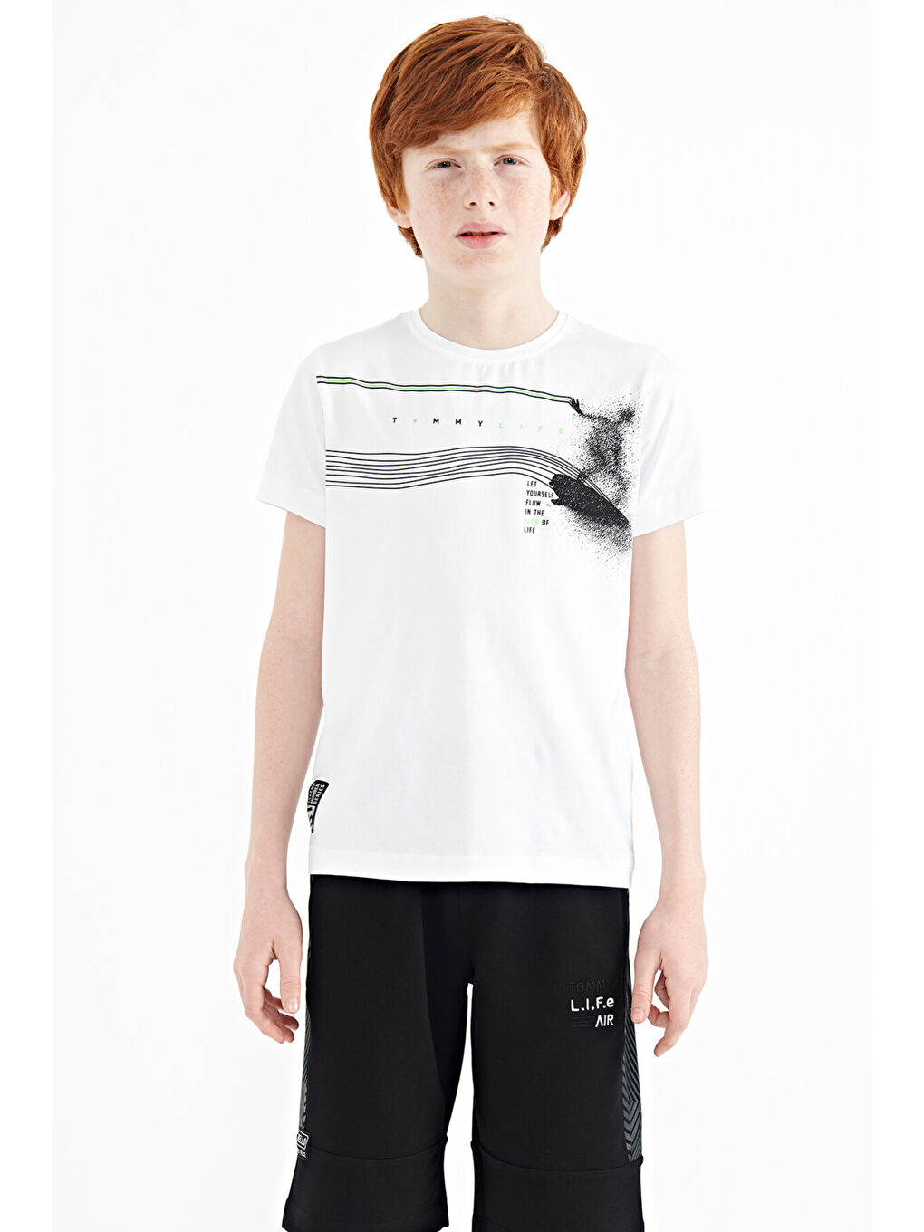 Beyaz Baskı Detaylı Standart Kalıp O Yaka Erkek Çocuk Tişört - 11133