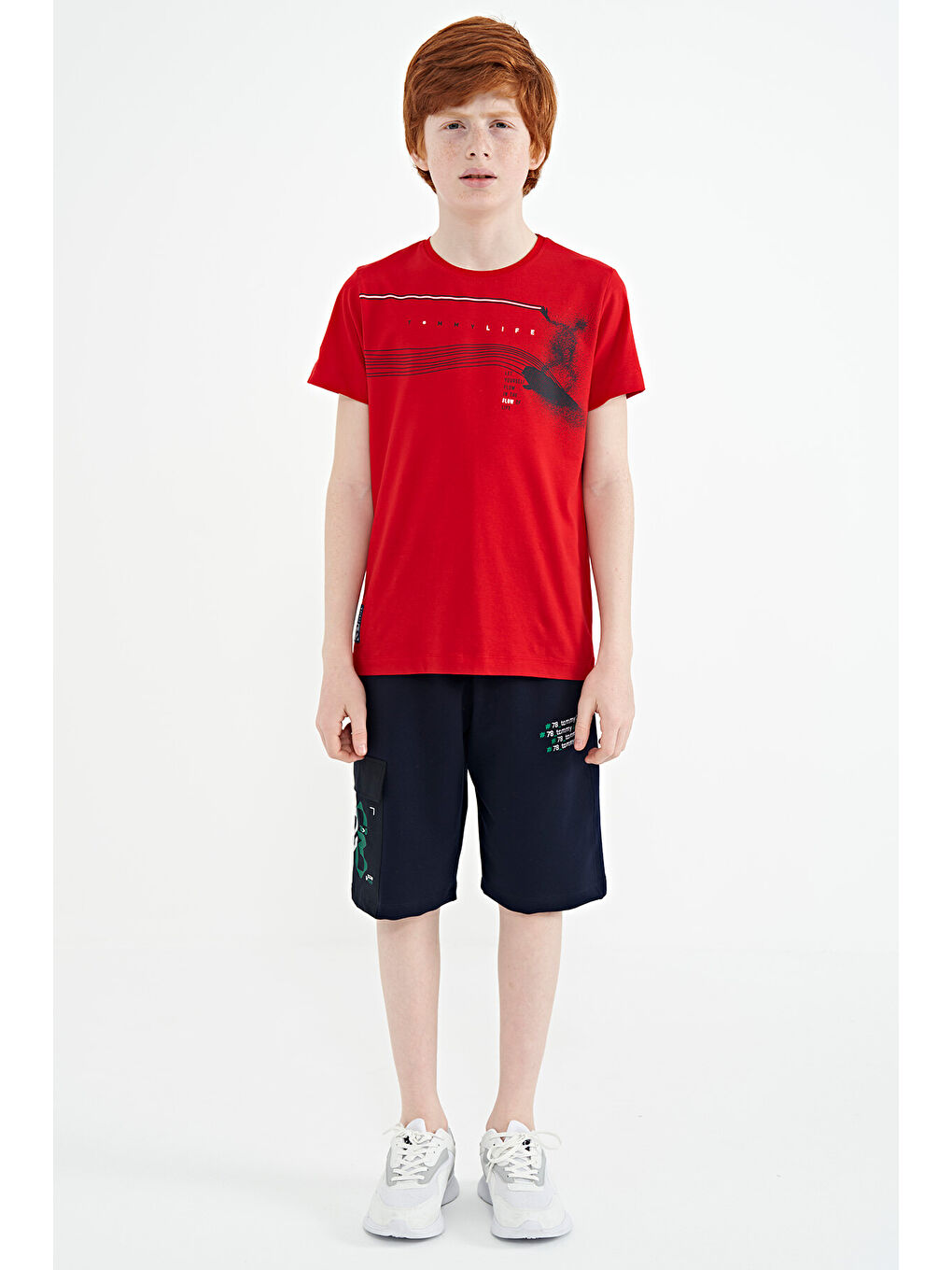 Kırmızı Baskı Detaylı Standart Kalıp O Yaka Erkek Çocuk Tişört - 11133-1