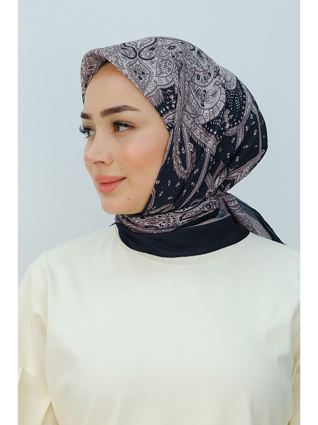 Pembe Etnik Desen Soft Eşarp Pudra