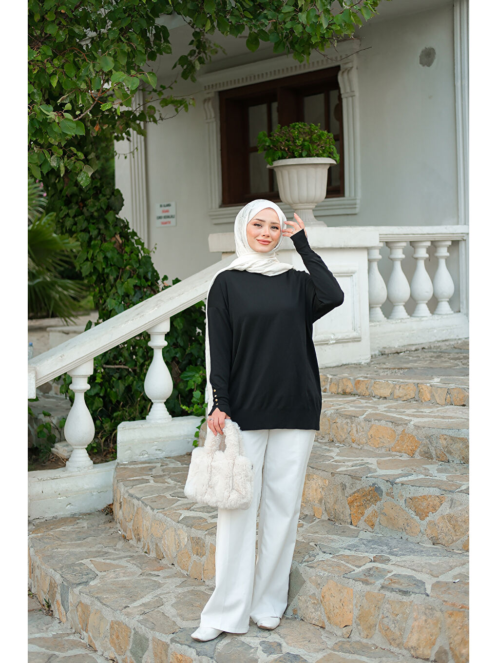 Kadın Bilek Gold Aksesuar Detay Tunik Siyah-2