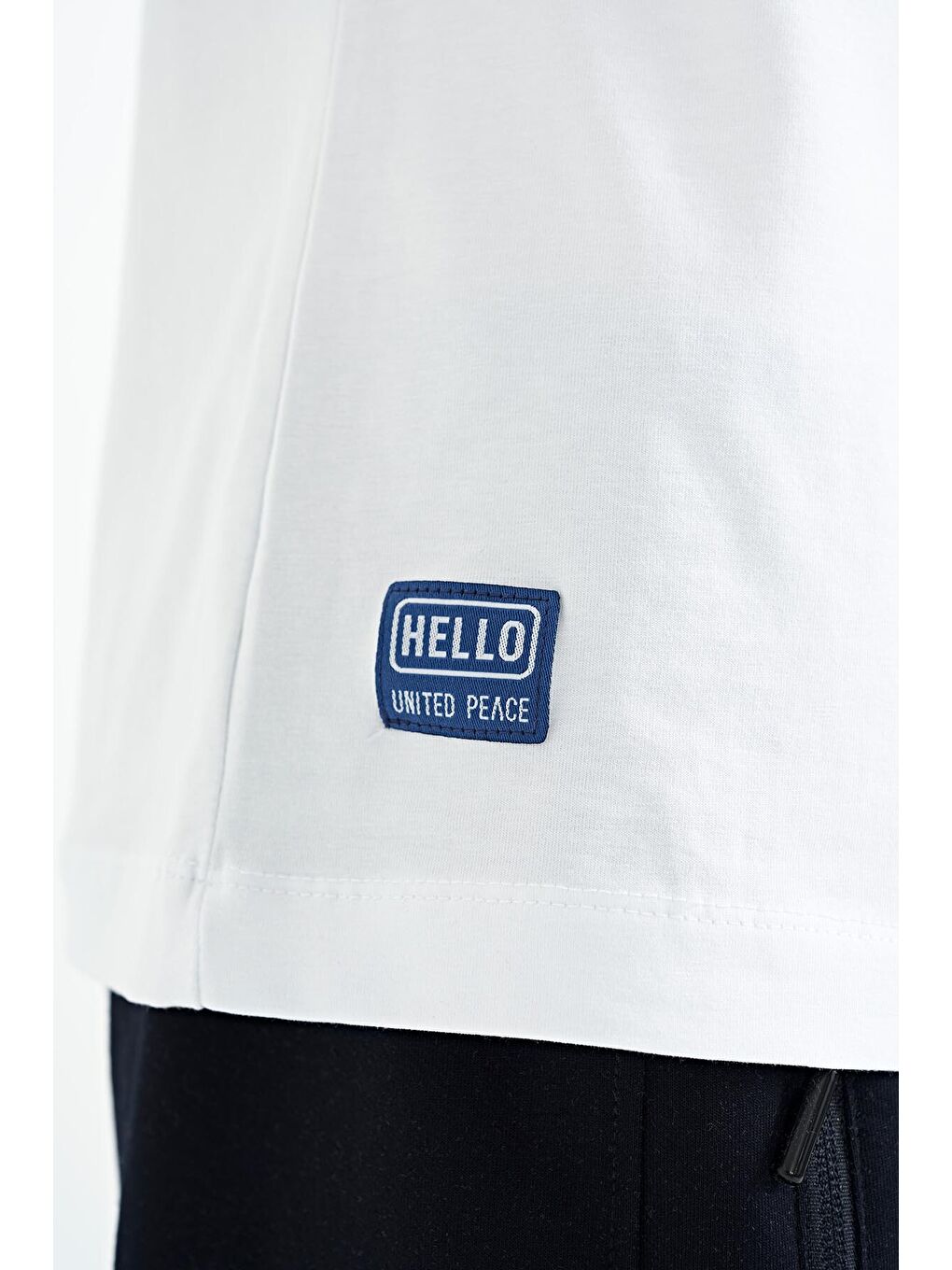 Beyaz Yazı Baskılı Renk Bloklu Standart Kalıp O Yaka Erkek Çocuk Tişört - 11134-2