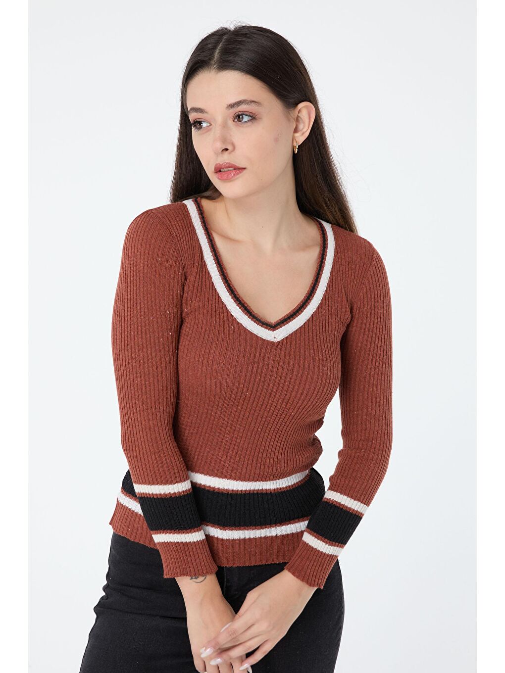 Kruvaze Yaka Kadın Kahverengi Triko Kazak - 23529-1