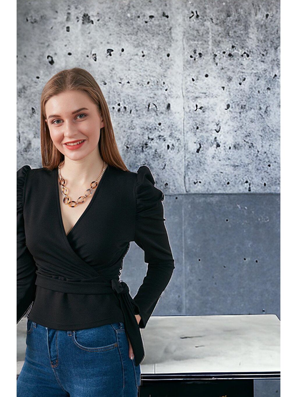 Siyah Belden Kuşaklı Omuz Detay Scuba BLUZ-2