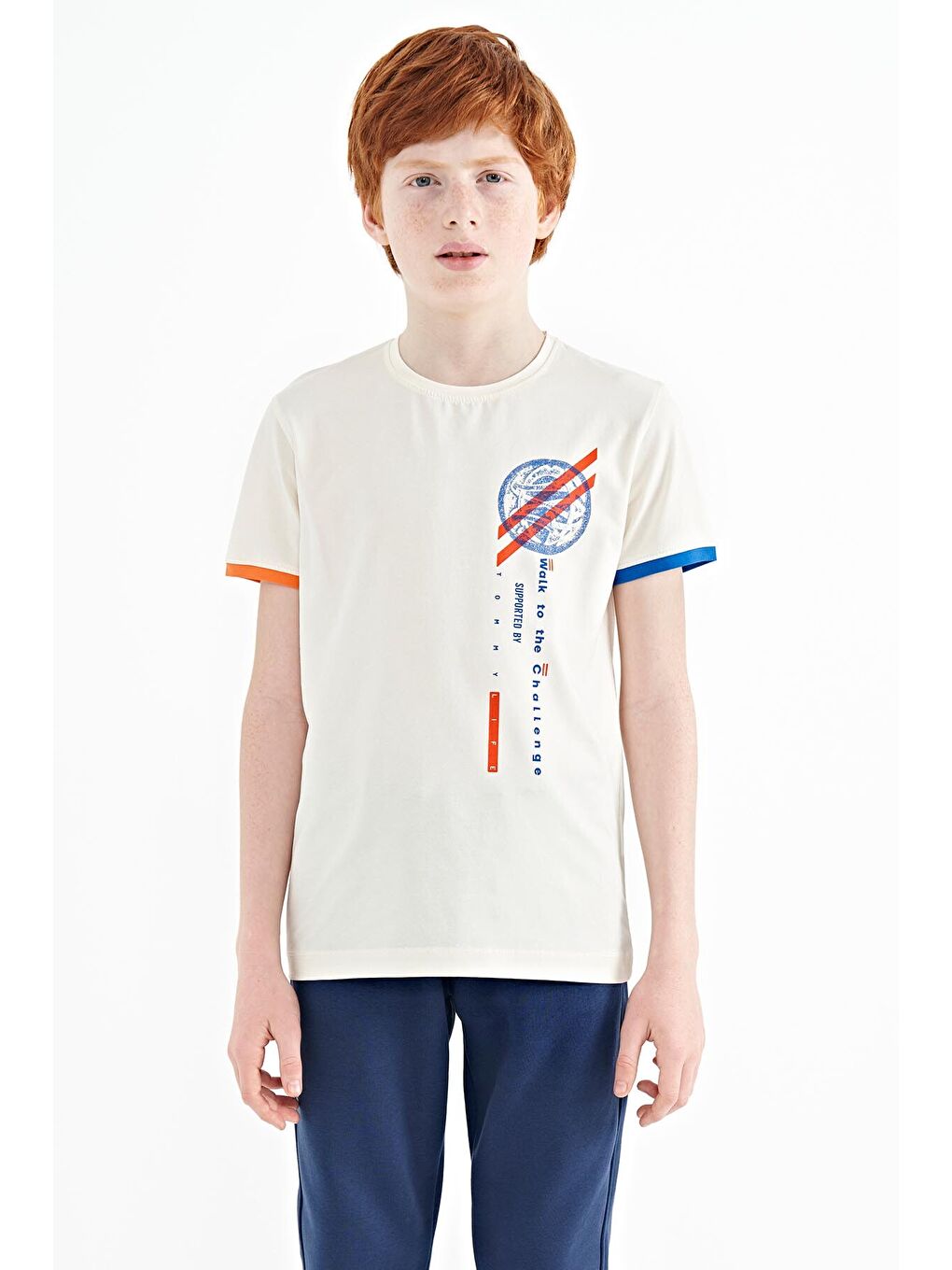 Ekru Baskı Detaylı O Yaka Standart Kalıp Erkek Çocuk Tişört - 11131