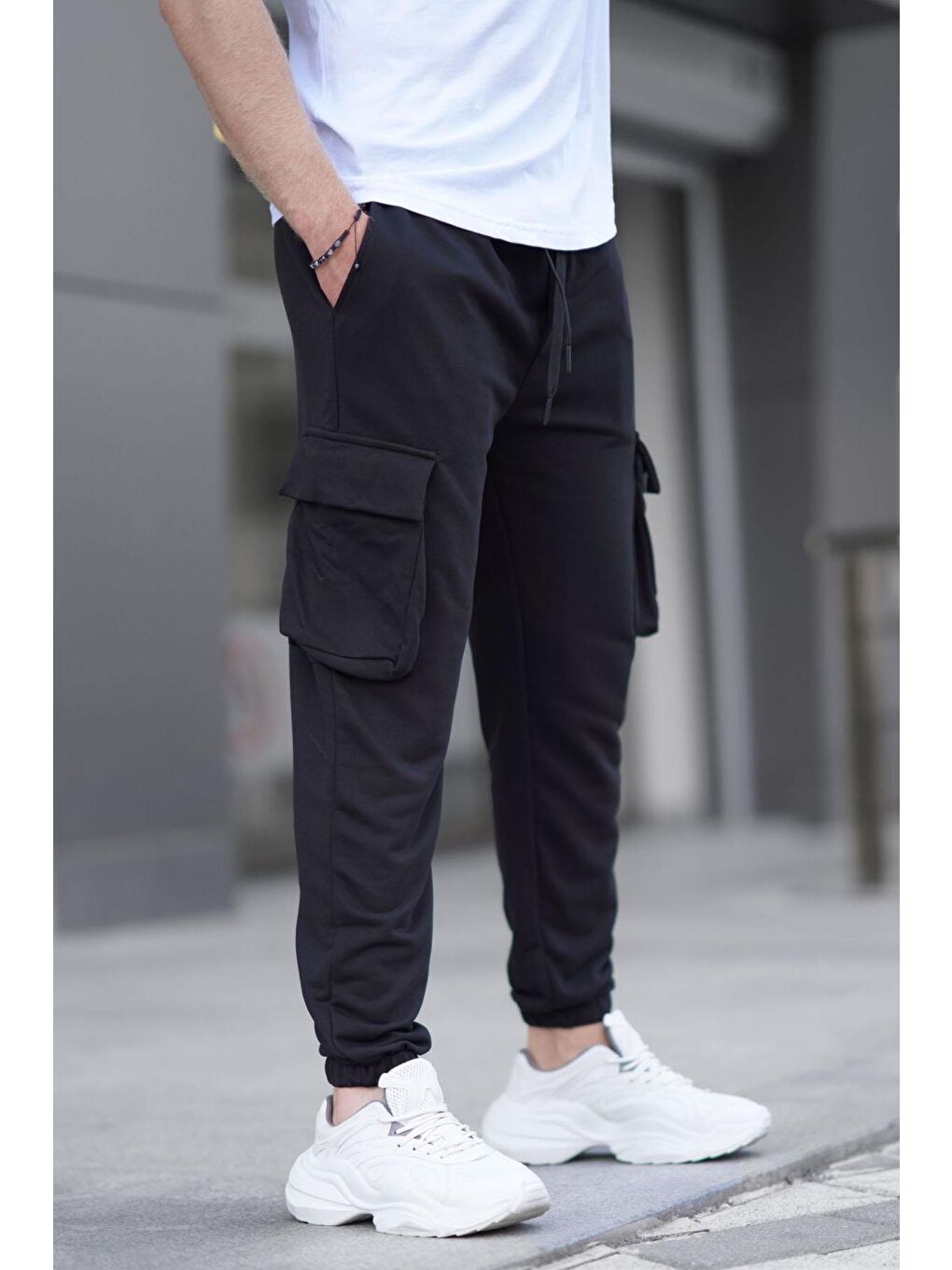 Siyah Paçası Lastikli Kargo Cep Erkek Jogger Eşofman Altı 6514-3