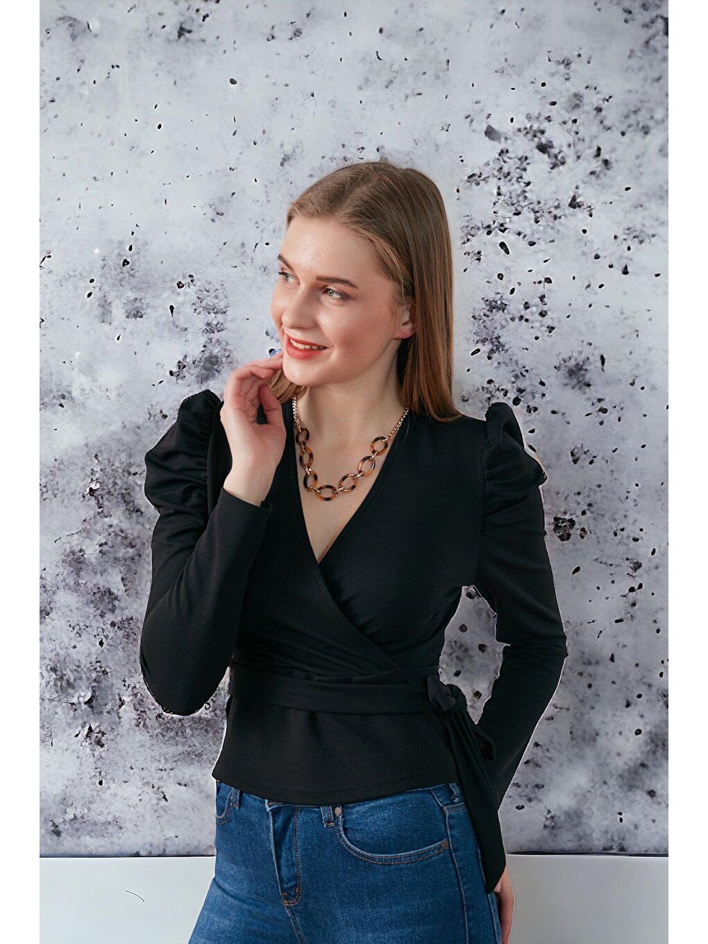 Siyah Belden Kuşaklı Omuz Detay Scuba BLUZ-3