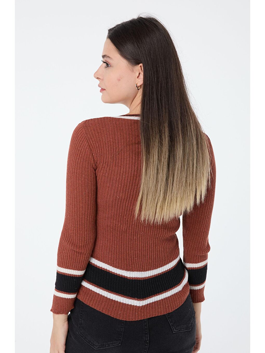 Kruvaze Yaka Kadın Kahverengi Triko Kazak - 23529-4