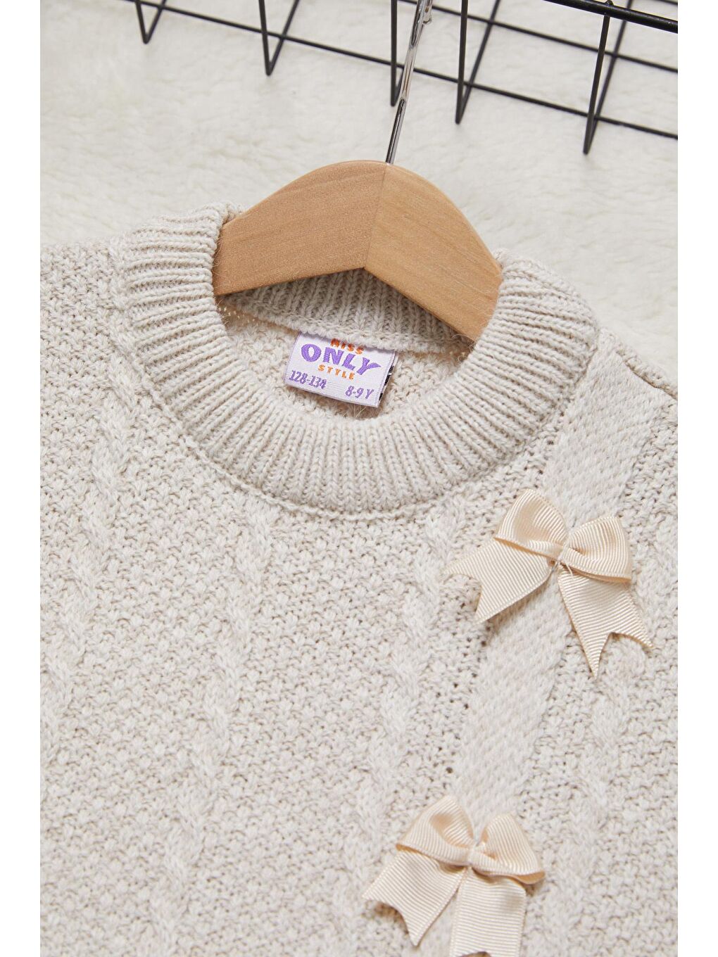 Ekru Kız Çocuk Fiyonklu Triko Kazak 14642-1