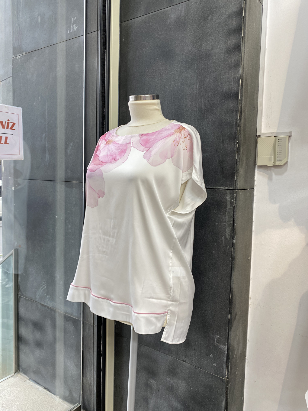 Pembe Büyük Beden Baskı Desenli Kısa Kollu Bluz Gömlek-3