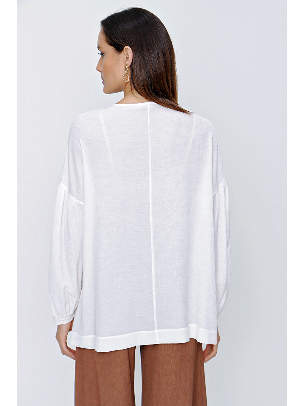 Ekru Patı Dantel Detaylı Bluz-5