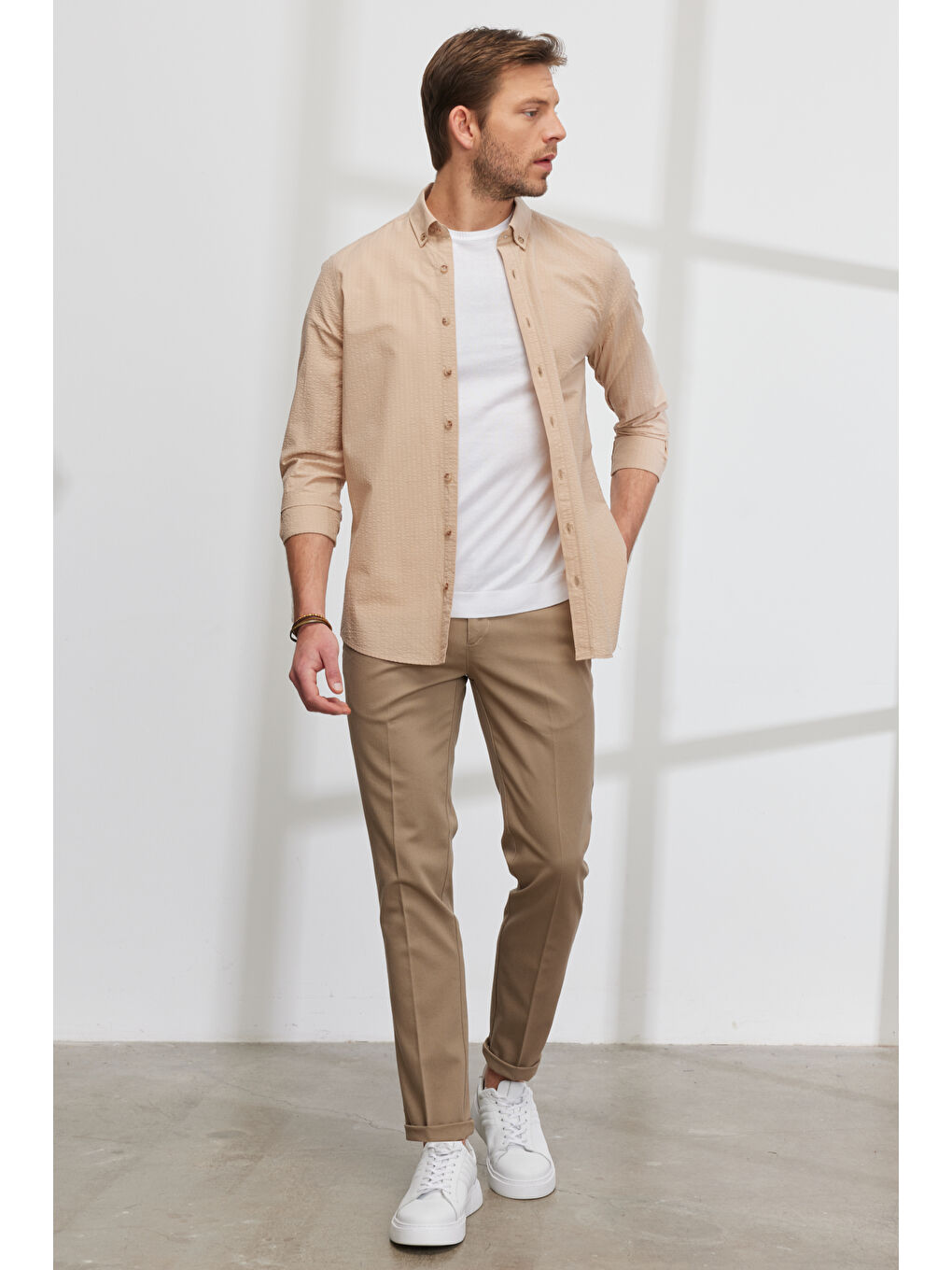 Erkek Bej Slim Fit Dar Kesim Düğmeli Yaka %100 Pamuk Gömlek-2