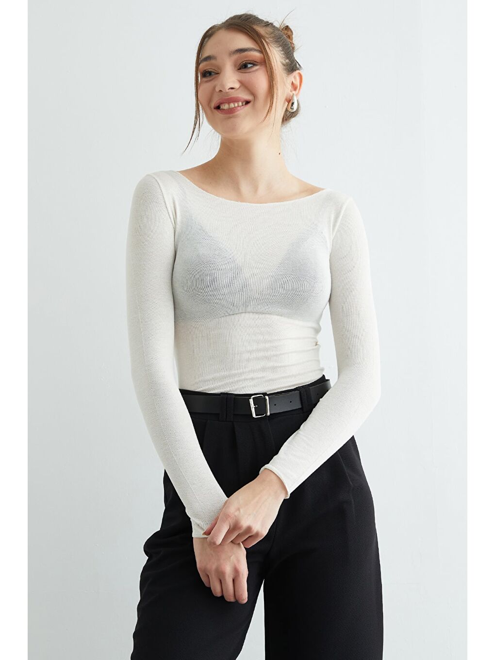 Ekru Kayık Yaka Transparan Bluz