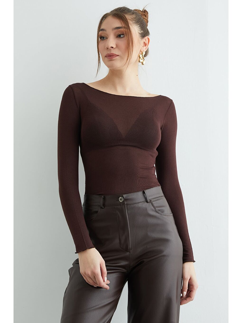 Kahverengi Kayık Yaka Transparan Bluz-1