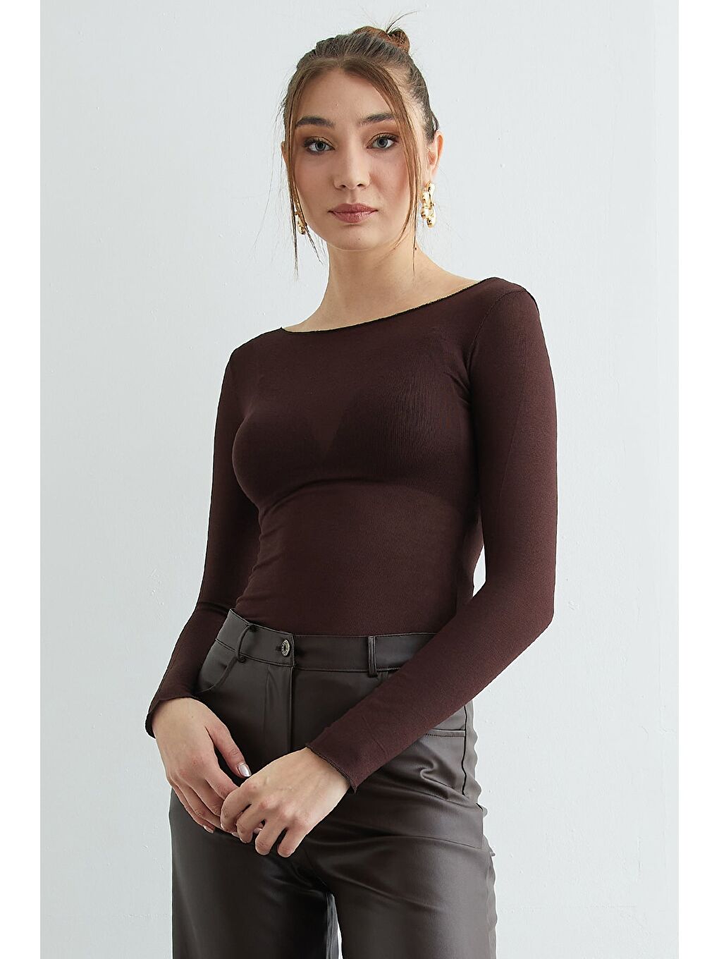 Kahverengi Kayık Yaka Transparan Bluz-3