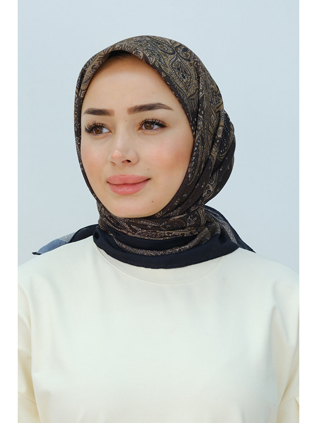 Kahverengi Etnik Desen Soft Eşarp Acı Kahve-1