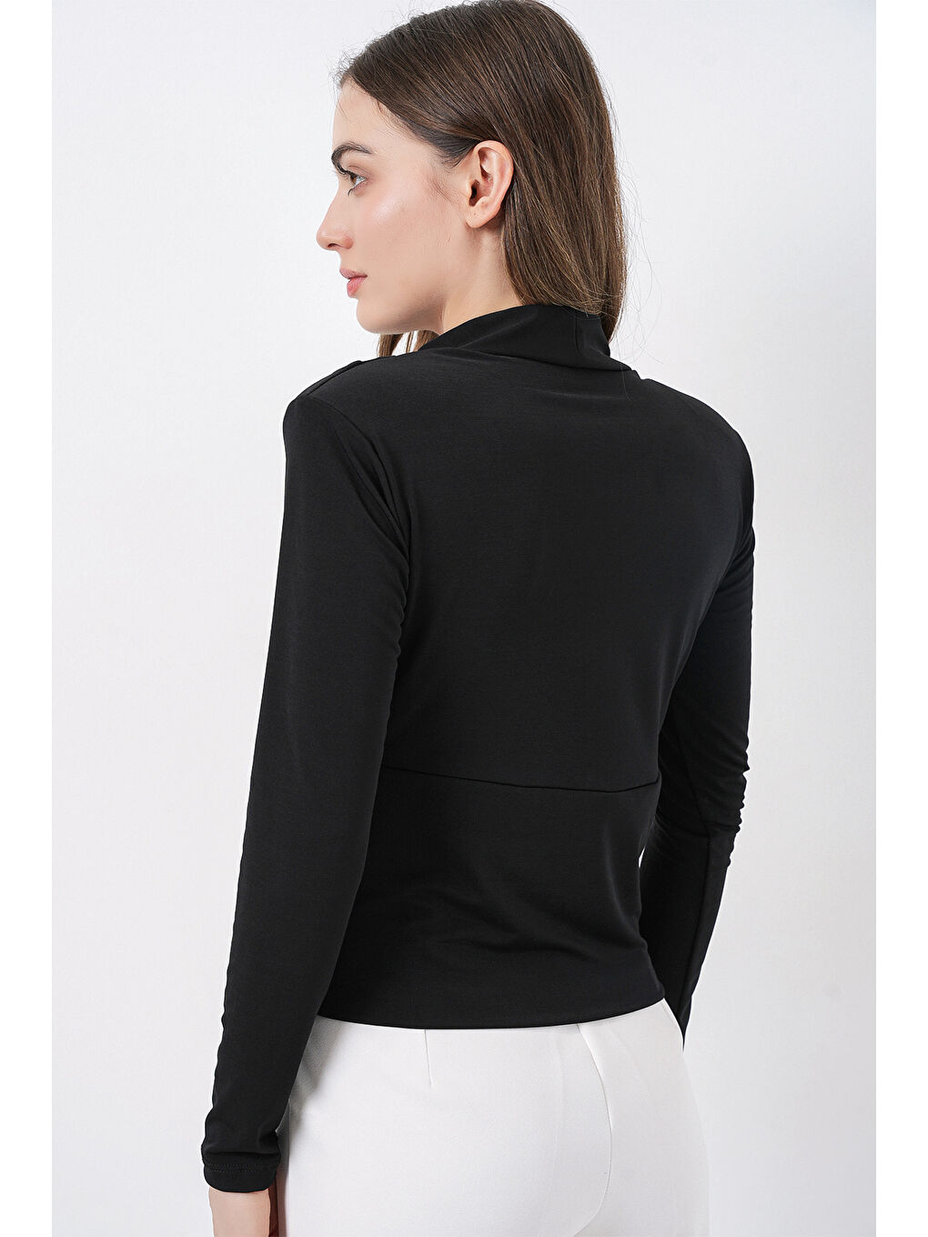 Kadın Omuz Vatkalı Kruvaze Yaka Bluz 942 - Siyah-5