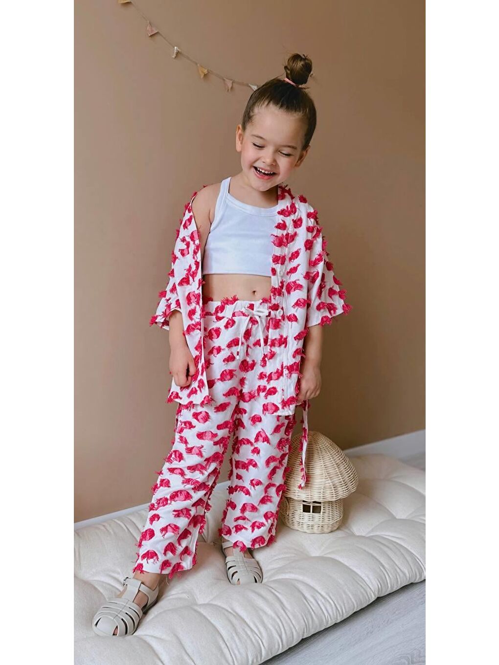 Pembe Kız Çocuk Pamuklu Beyaz  Püskül Detaylı Kimono Ve Pantolon Takım-4