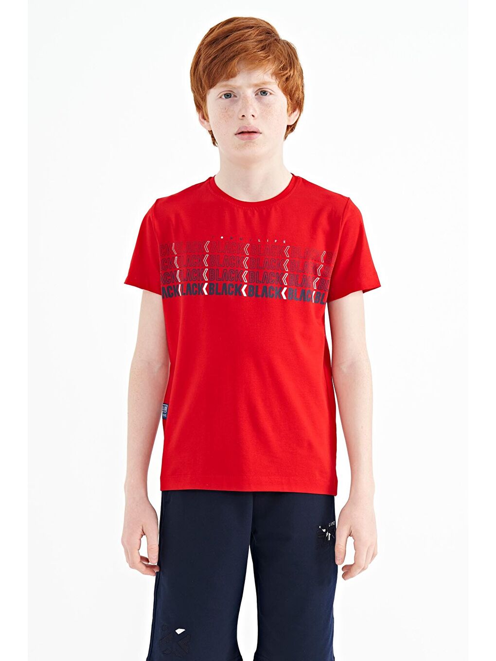 Kırmızı Yazı Baskılı O Yaka Standart Kalıp Erkek Çocuk Tişört - 11149