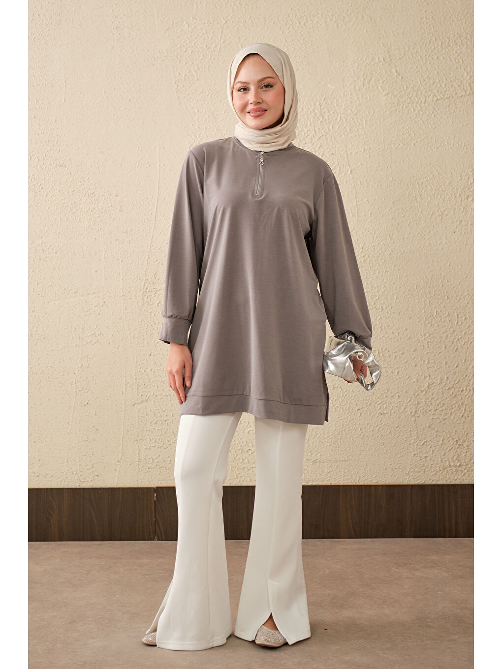 Kadın Yarım Fermuarlı Yırtmaçlı Bisiklet Yaka Uzun Tunik Gri-2