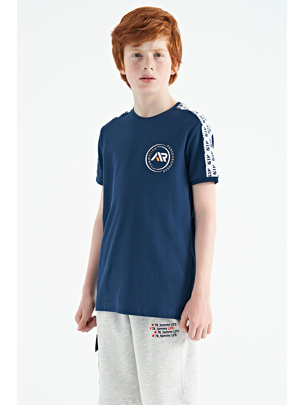 İndigo Omuz Baskı Detaylı Standart Kalıp O Yaka Erkek Çocuk Tişört - 11121-3