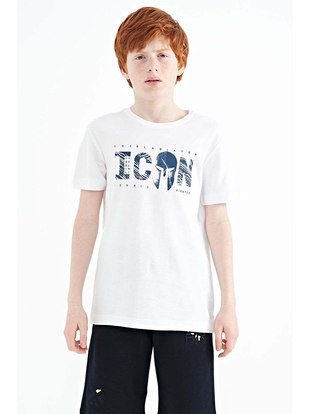 Beyaz Ön Yazı Nakışlı O Yaka Standart Kalıp Erkek  Çocuk Tişört - 11118