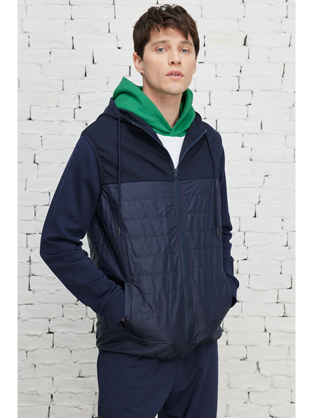 Erkek Lacivert Standart Fit Normal Kesim Kapüşonlu Pamuklu Sweatshirt Yelek-4