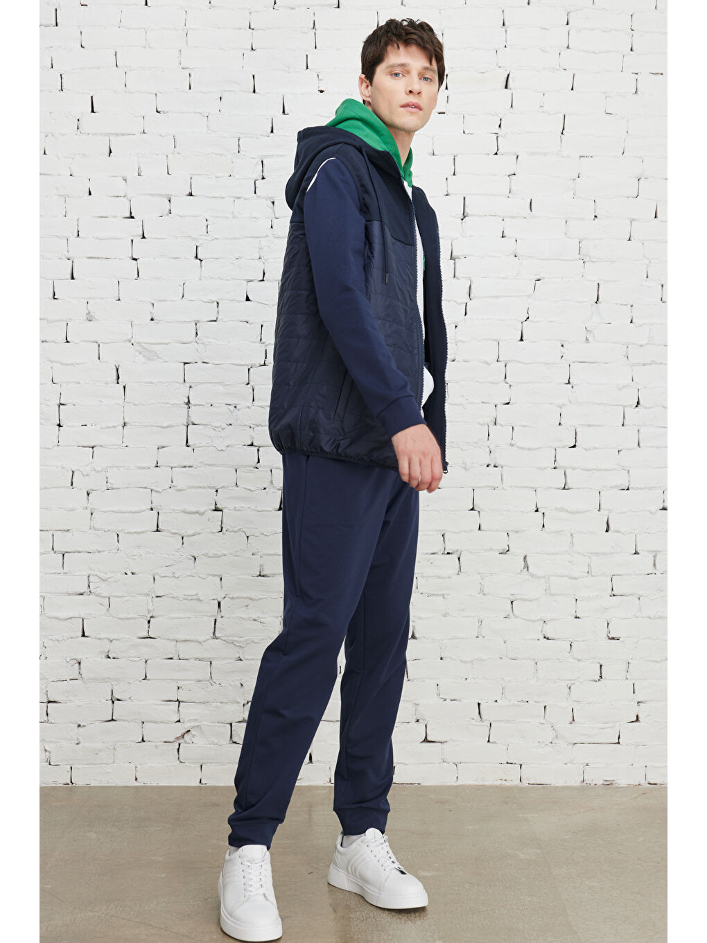 Erkek Lacivert Standart Fit Normal Kesim Kapüşonlu Pamuklu Sweatshirt Yelek-5