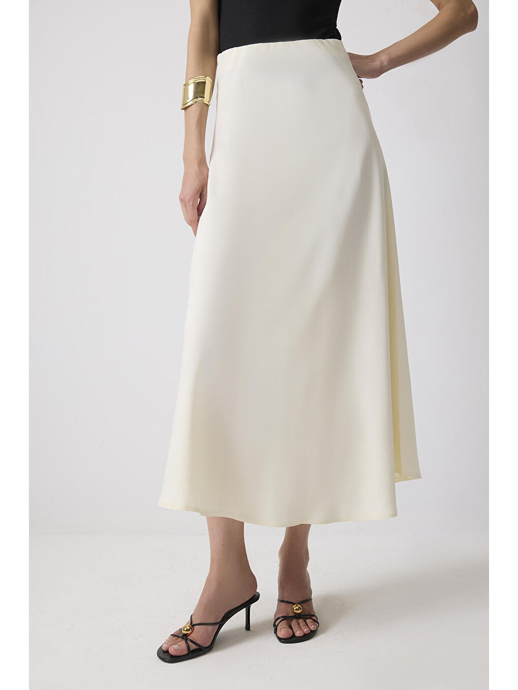 Ekru Basıc Saten Etek-1