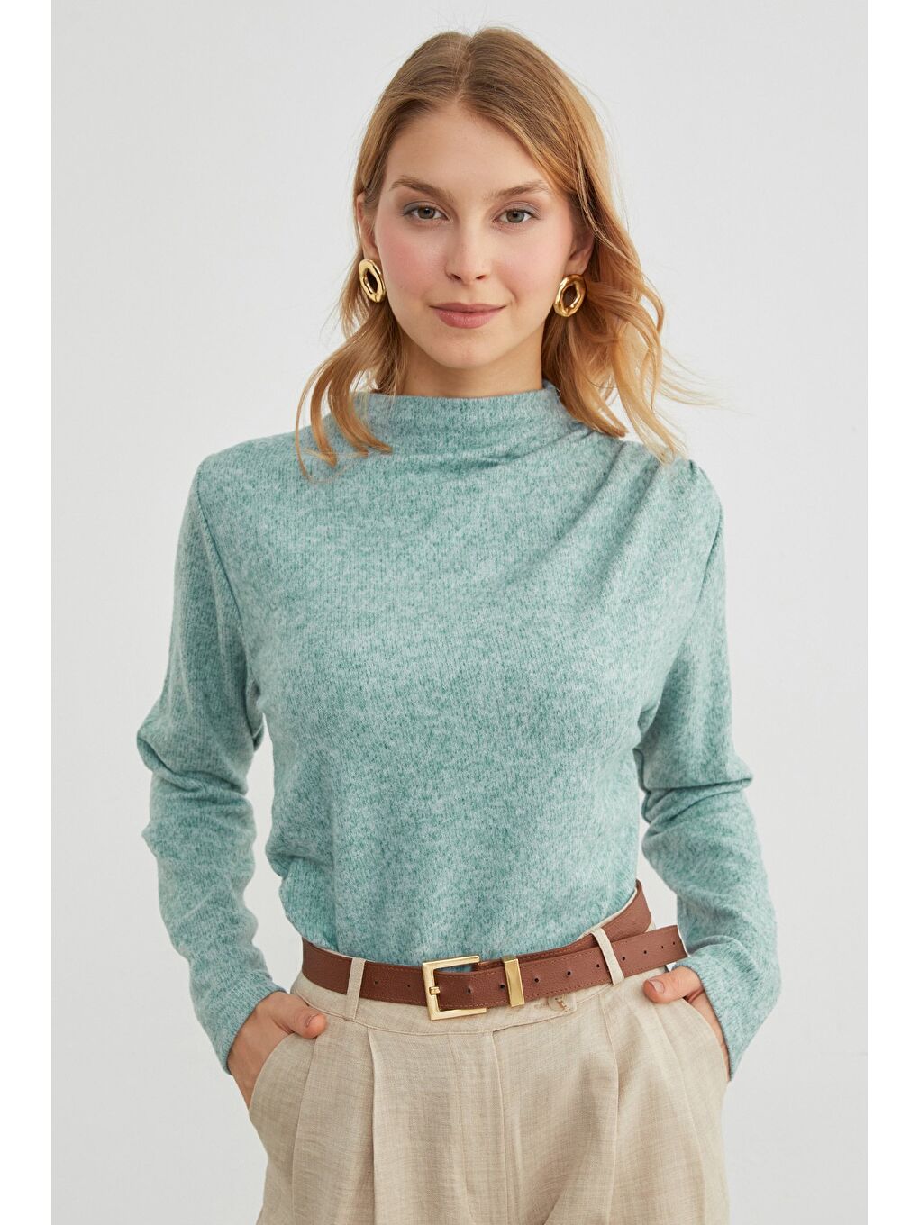 Yeşil Yanı Drapeli Dik Yaka Triko Bluz