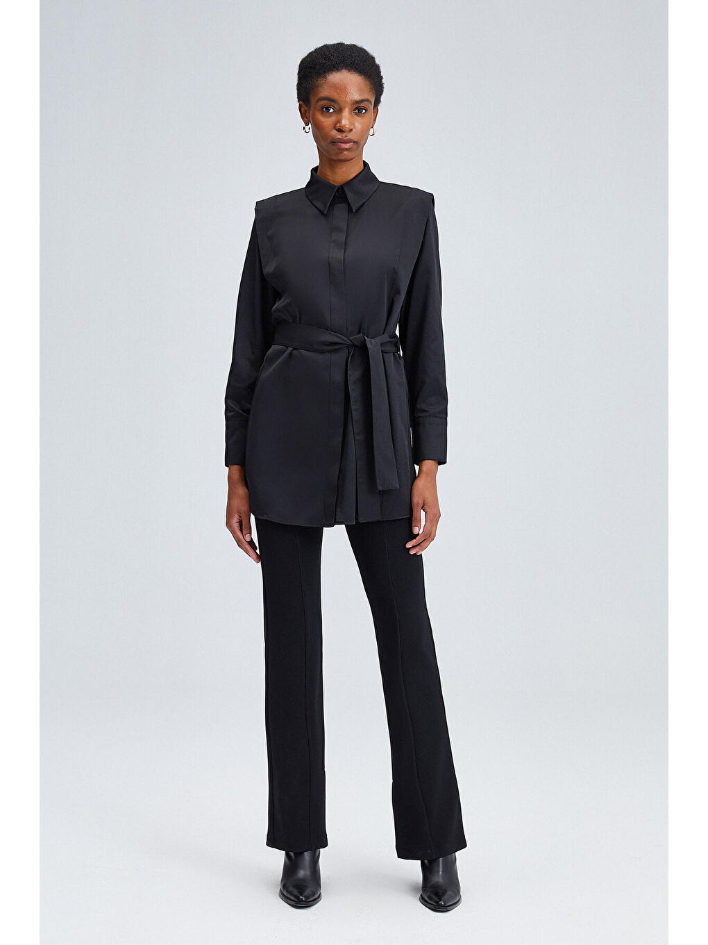 Siyah Kuşaklı Poplin Gömlek Tunik